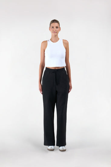 ATHLEISURE STRAIGHT LEG PANT