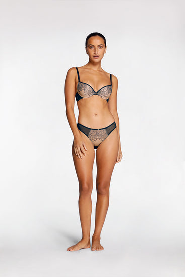 ALAYA PLUNGE CONTOUR BRA