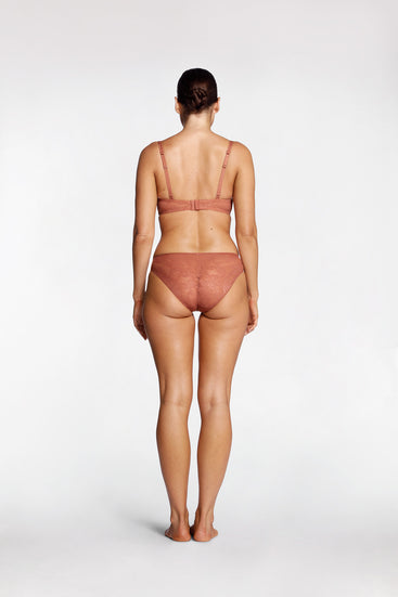 SMOOTH LACE PLUNGE CONTOUR BRA