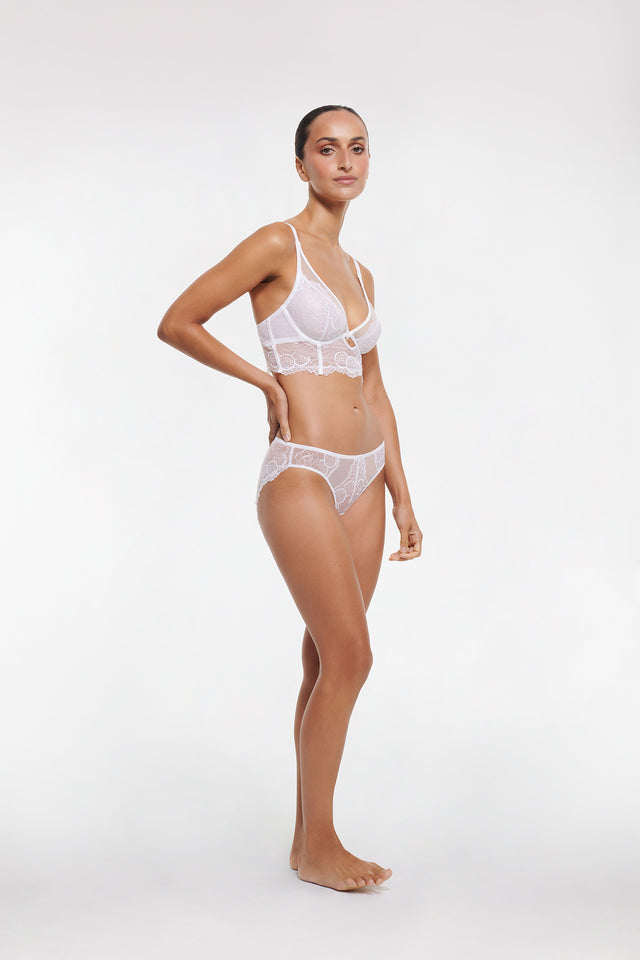 AMOUR PLUNGE SOFT CUP BRA