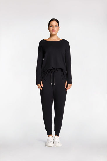 ATHLEISURE SWEATER