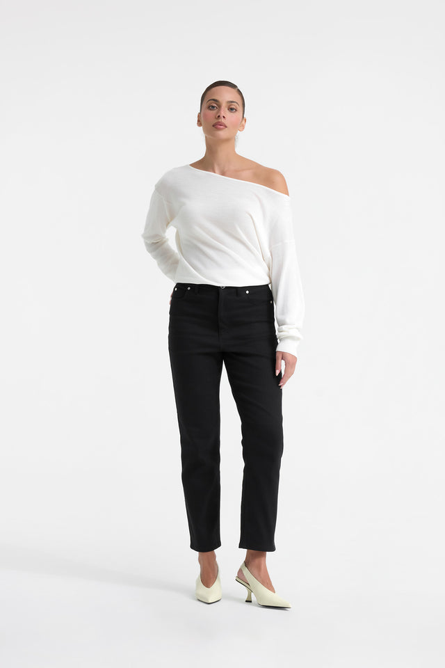FINE KNIT SWEATER