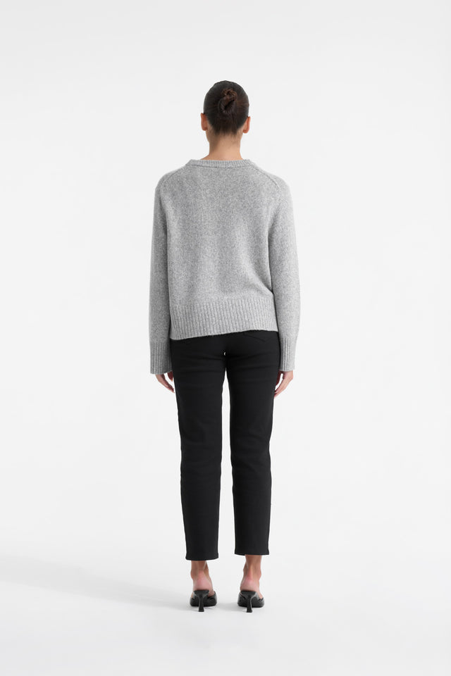 CHUNKY KNIT SWEATER