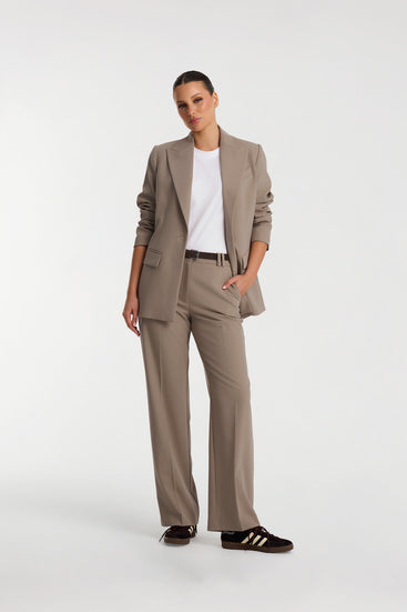 TAILORED BLAZER
