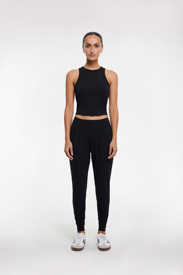ESSENTIAL PANT