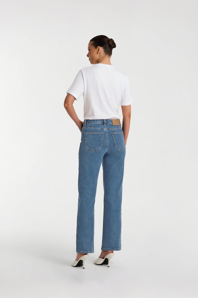 MID RISE STRAIGHT JEAN