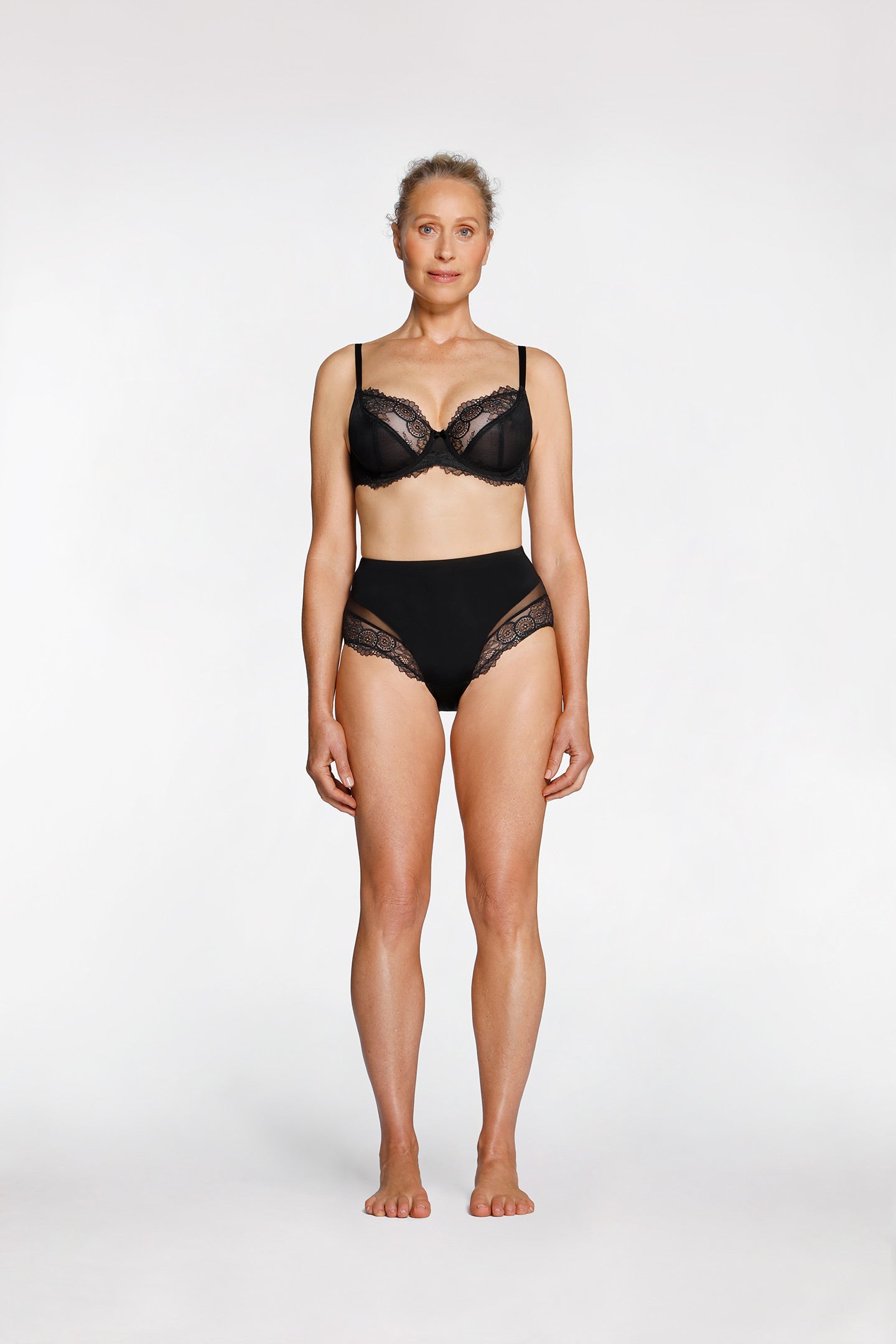 LACE BRIEF PACKS
