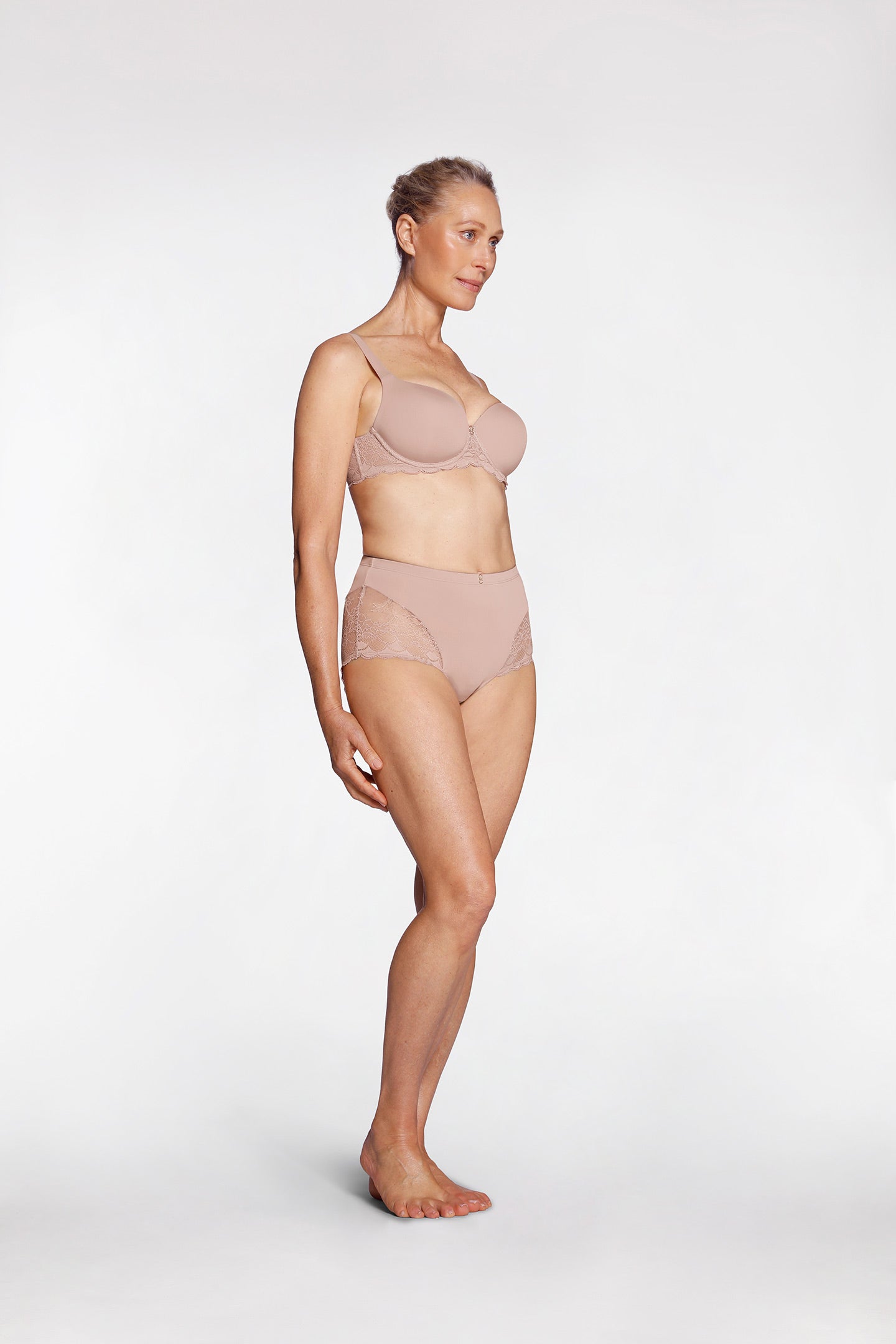 Buy EVE MIRACLE CONTOUR BRA online at Intimo